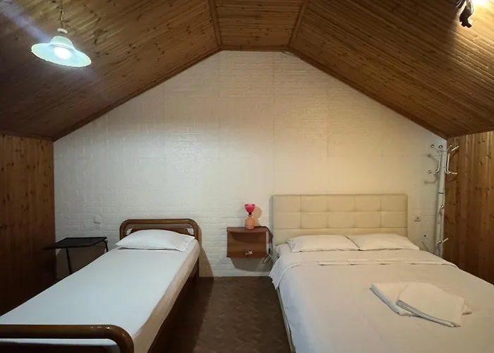 Guest-house *